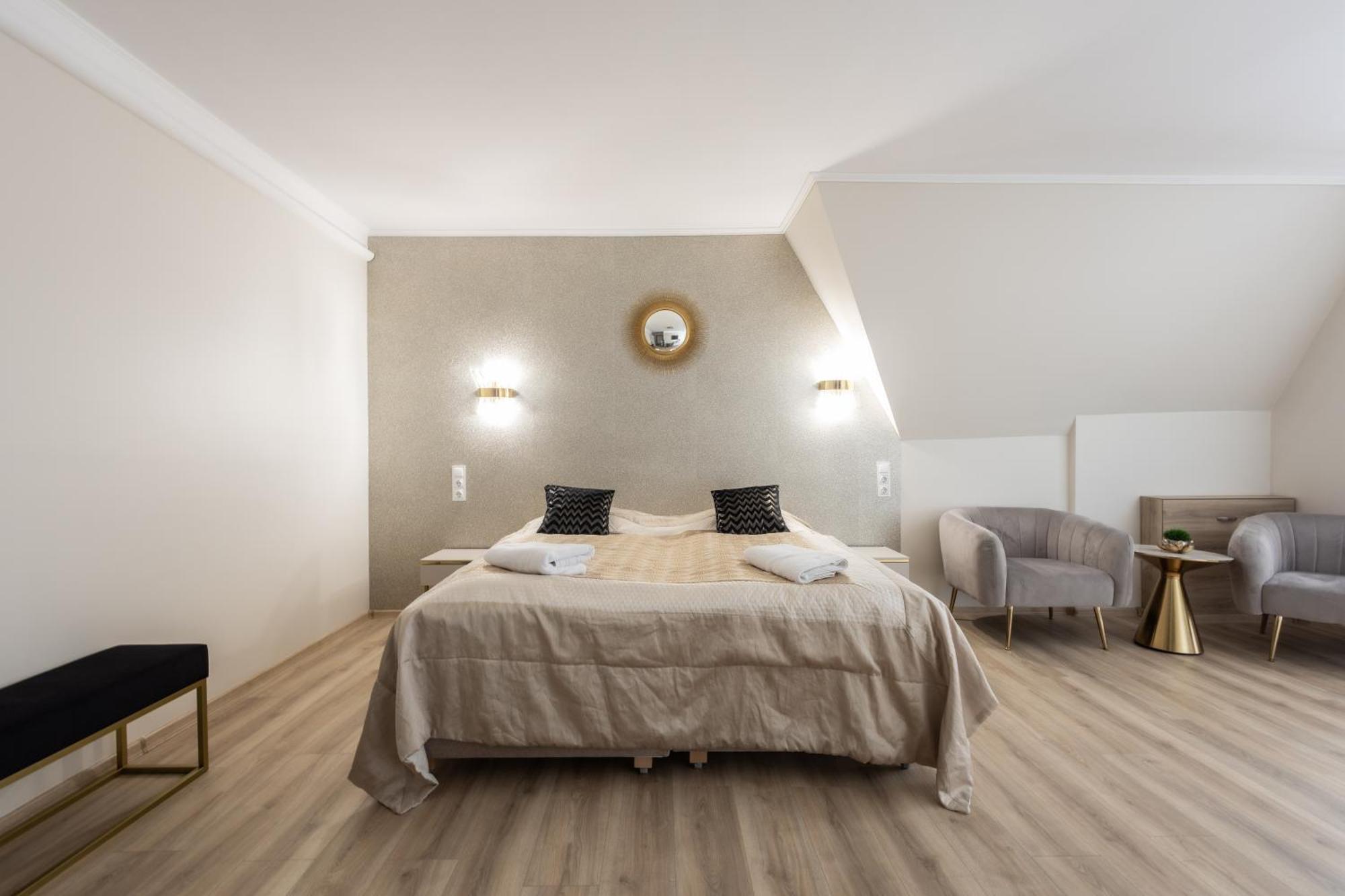 Petreny Borpanzio Bed & Breakfast Egerszalok Exterior photo