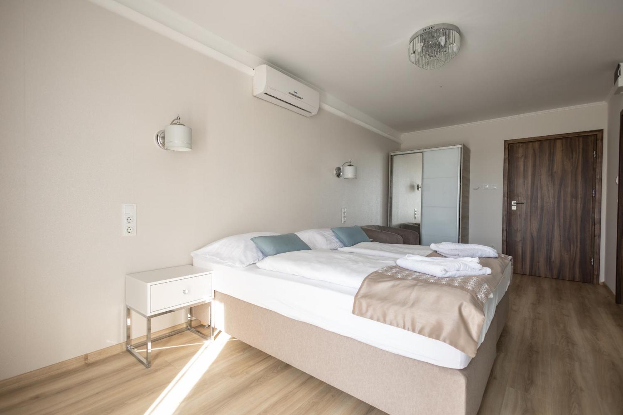 Petreny Borpanzio Bed & Breakfast Egerszalok Exterior photo